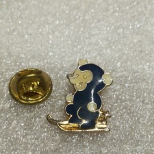 pin's ourson a ski montagne