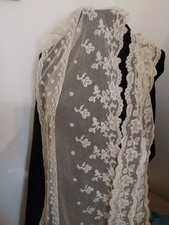 Lot ancien de 4 dentelle tulle brodé. Dimensions dans le descriptif 