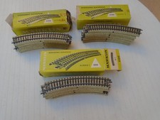 MARKLIN HO. REF 5100. Lot de 30 RAILS COURBES en LAITON