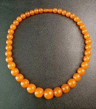 Ancien Collier En Perles D'Ambre Russe .