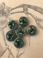 6 Petits boutons vert irisé