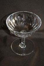 Coupe à champagne en cristal de BACCARAT modèle "Cassino"