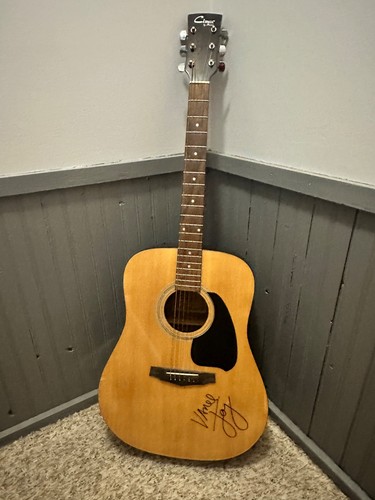 Vance joy autographed - vance,