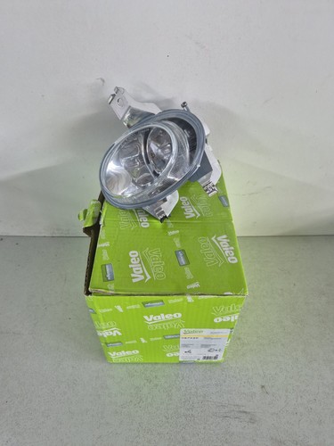 Feu anti brouillard avant - anti,
