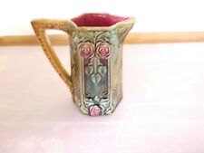 magnifique pichet barbotine Onnaing "Breloques" N°780 année 1900