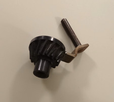 Pièce réf. 851003 pour Bobinoir laine Singer ou Passap Machines à tricoter