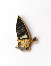 Pin's tabac gauloises blondes char à voile