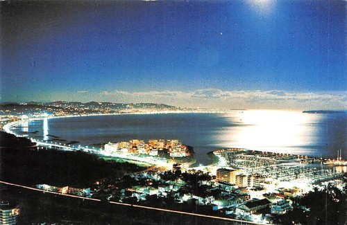 Cannes reflets lune - cannes,