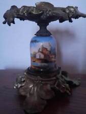 Ancienne pièce centrale décorative en métal doré peint à la main montée