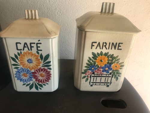 Deux pots épices anciens en - deux,