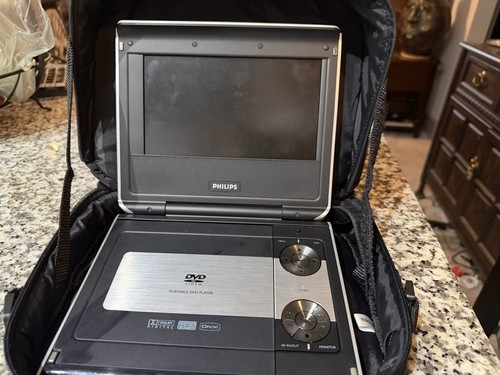 Philips pet720 portable dvd - philips,