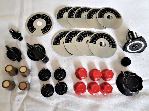 Lot boutons de - 19,
