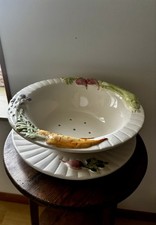 Très Bel Égouttoir À Légumes Et Son Assiette En Barbotine