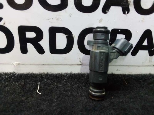 Injecteur 526331 pour - /,