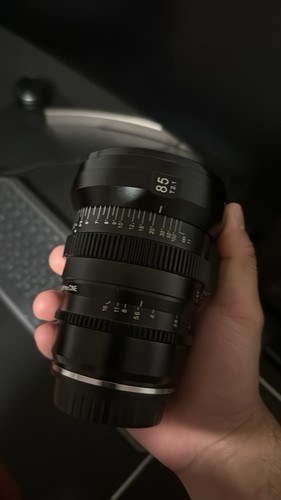 Slr magic 85mm - magic, apo