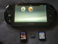 Console PsVita Slim 2000 avec 2 jeux et Carte mémoire 8gb