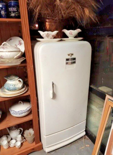 Ancien frigo frigidaire - ancien,