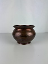 Ancien Pot de Fleurs, cache