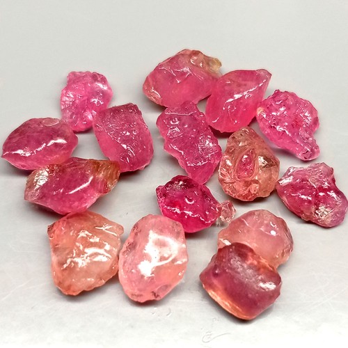 15 pièces pierres - 27,66, ct.-