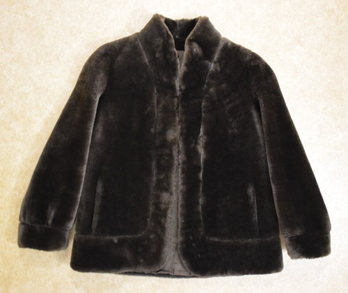 Belle veste fourrure noire - de,