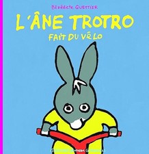 L'ANE TROTRO FAIT DU VELO -