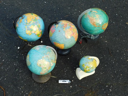 Bon lot anciens globes - bon,
