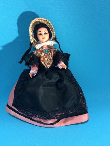 Poupée folklorique - poupée,