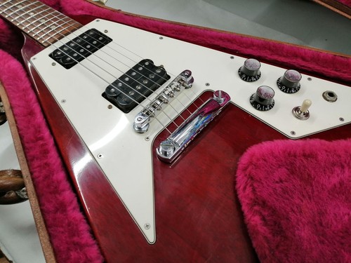 Gibson flying 67 - /, '67