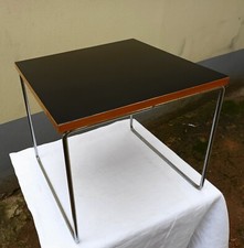 Table volante de Pierre Guariche des années 50