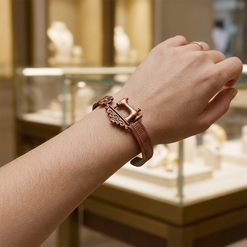 Bracelet breloque machine - , à