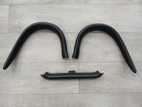 Garnitures noires pour arceau