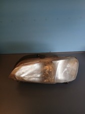 Peugeot 106 / Phare avant