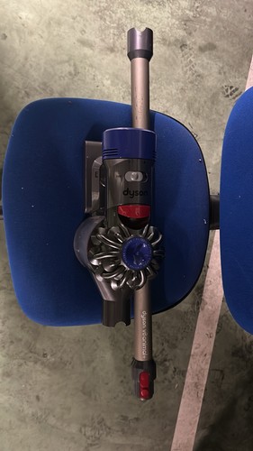 Dyson cyclone v10 parquet - cyclone,
