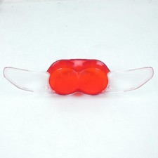 Cabochon feu arrière origine