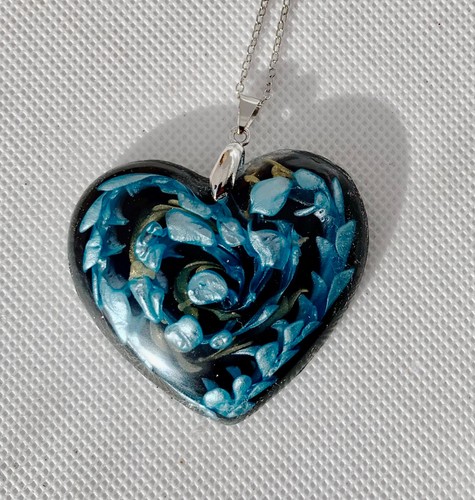 Collier avec pendentif - collier,