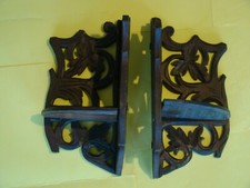 Paire de petites étagères 