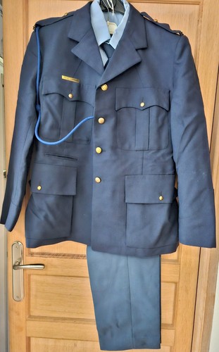 Ancien uniforme complet la - complet,