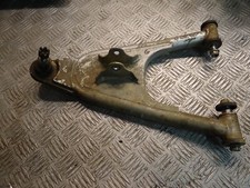 triangle avant inférieur