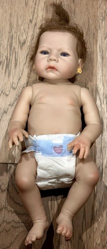 Lifelike reborn baby doll - 17”lifelike,