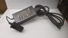 76/ Transformateur AC Adaptator CAM-1230. 110-220V en 12V