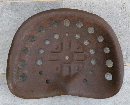 Ancien siège tracteur - de,