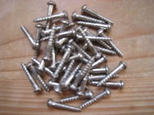 Lot de 30 Anciennes Vis à