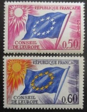 France DRAPEAUX Service N°32 et 34 neuf **