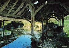 27  LYONS LA FORET LE LAVOIR