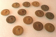 MÉDAILLE EN RÉSINE LA FANNY PETANQUE JEU DE BOULES EROTIQUE CURIOSITÉ , BOULISTE