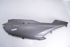 Carénage arrière droit