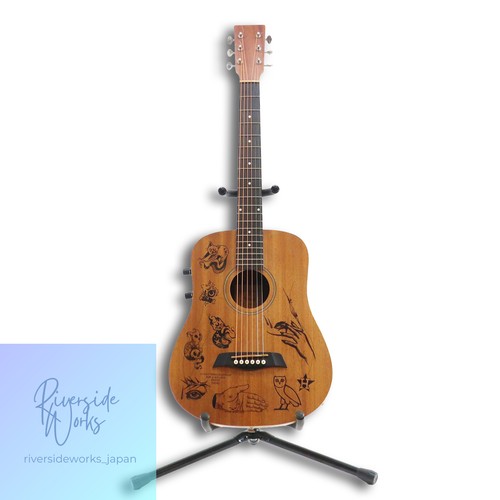 Mini guitare acoustique
