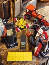 Lot de véhicules jouets