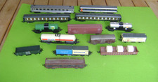 LIMA HO LOT DE 14 WAGONS ET VOITURES VOYAGEURS