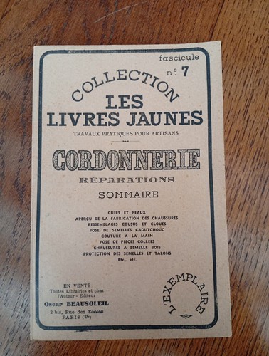 Livres jaunes cordonnerie - , jaunes.